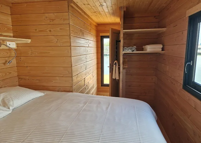 Bateau Panoramique Sans Permis Du Der - Eclaron Πλωτό κατάλυμα